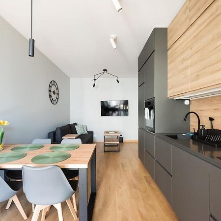 Wola Skwer Happy Apartment Warsaw Luaran gambar